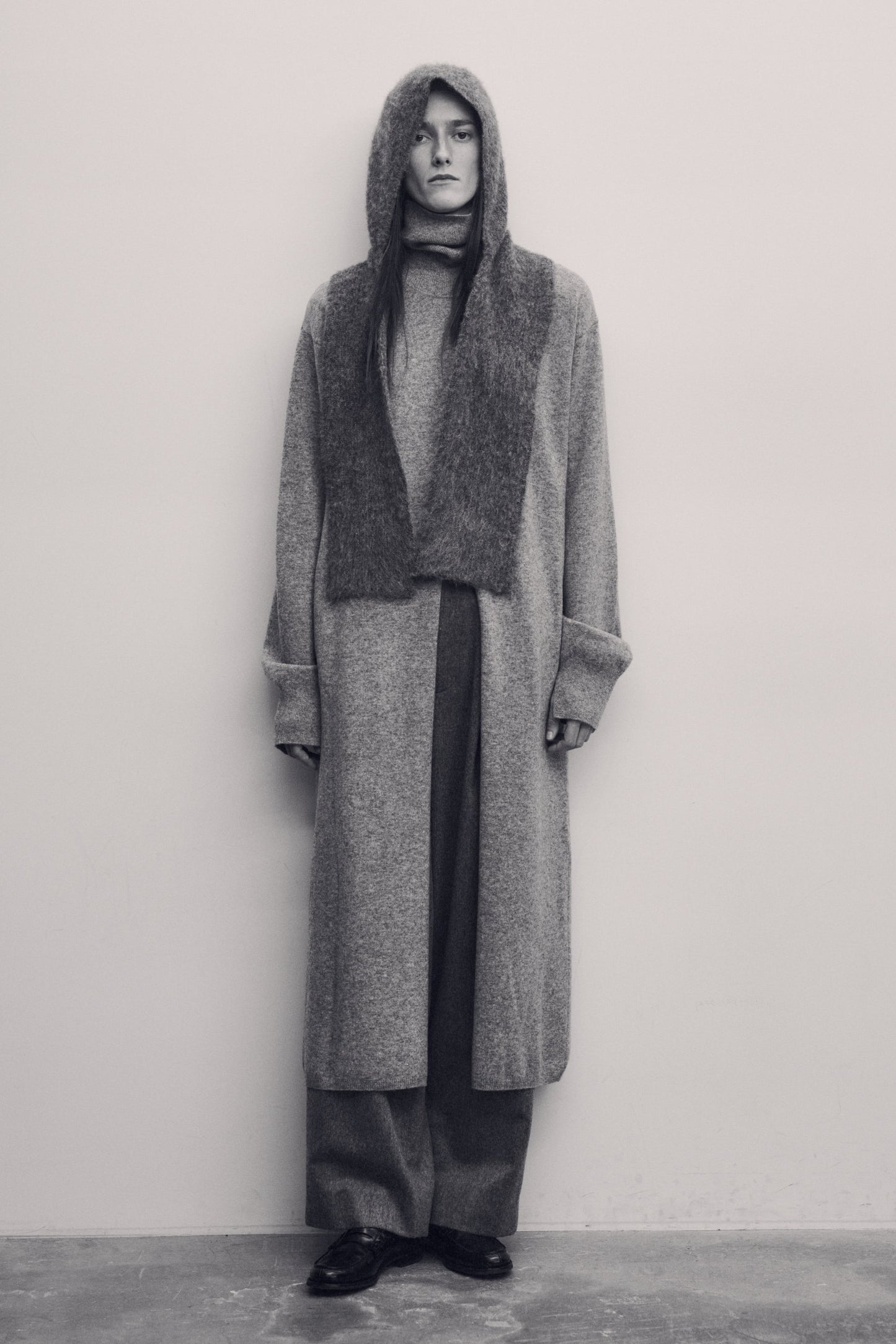 EXTRA FINE WOOL KNIT SLIT ONE PIECE