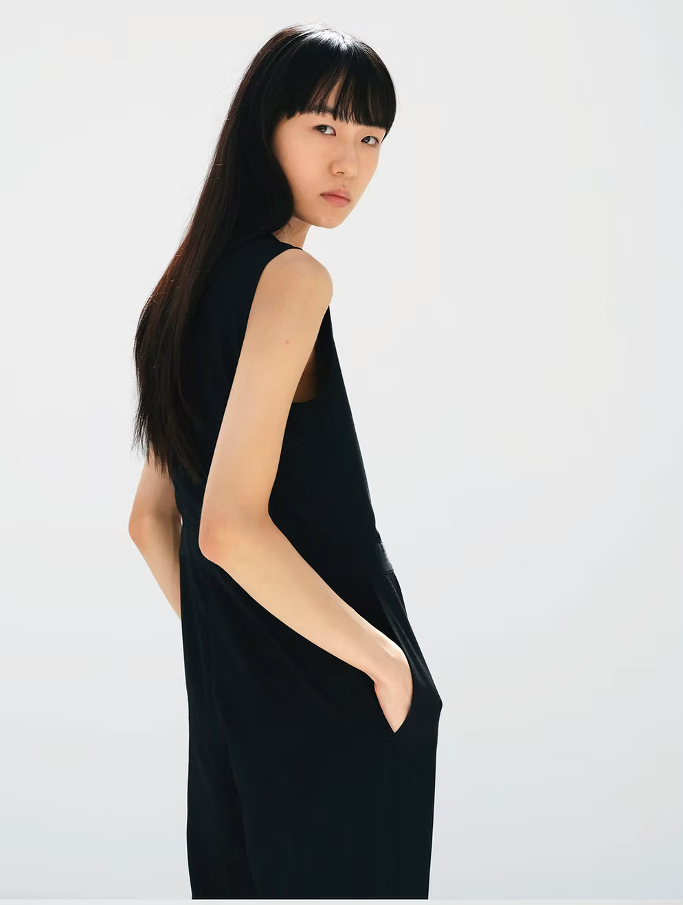 HARD TWIST COTTON LINEN GABARDINE SLEEVELESS JUMPSUIT