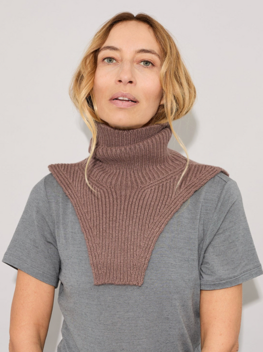 Plastron Brown 17 Alexandra Golovanoff