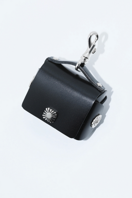 Earphone case en cuir Toga Archives