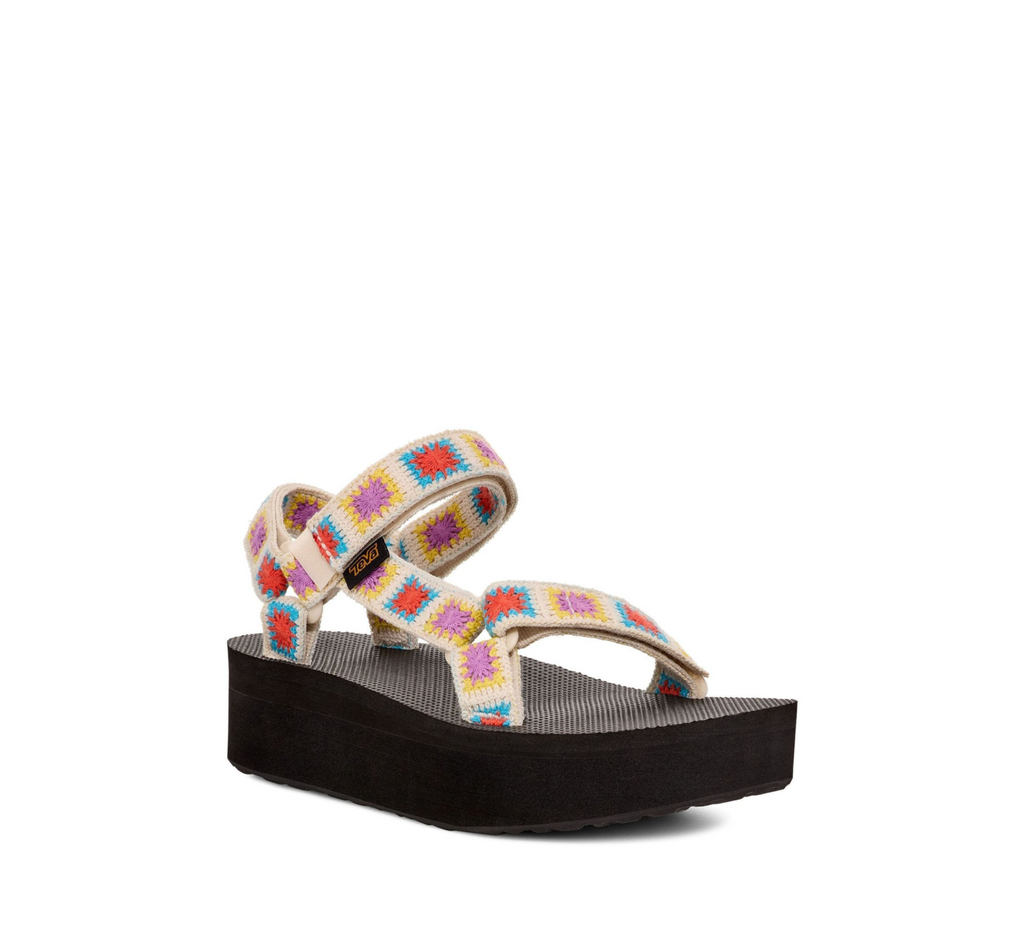 Women platform universal crochet Teva