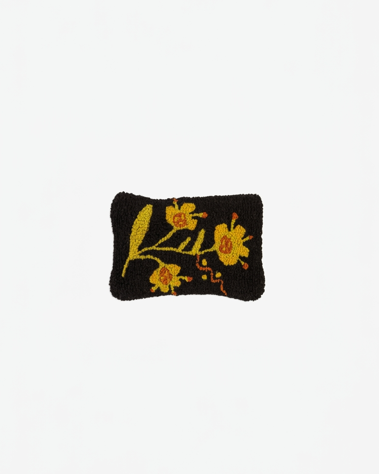 Coussin en laine fleur
