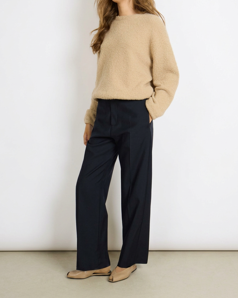 Alexandra Golovanoff –  Pantalon Joe Navy