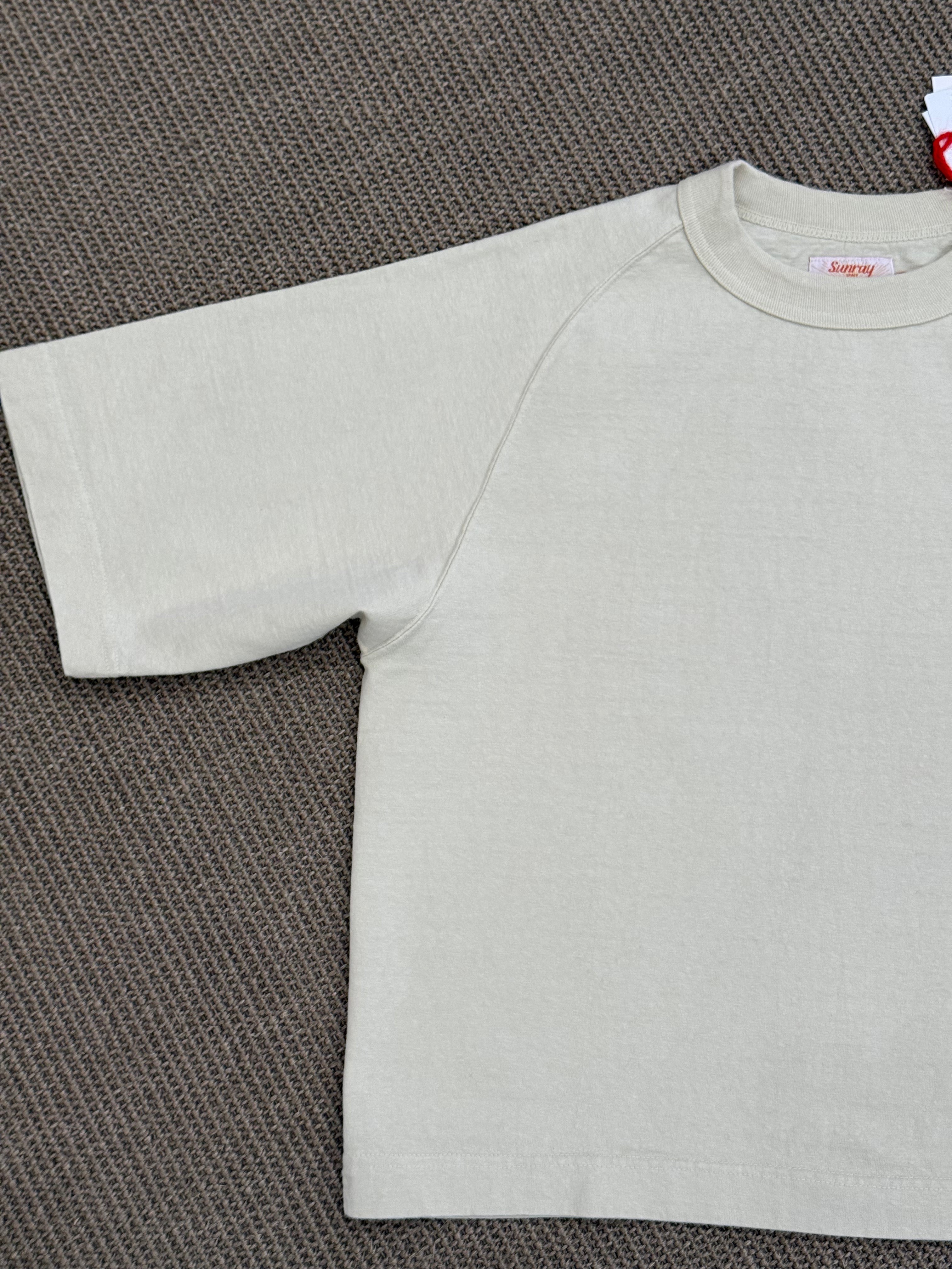 Mahuna ss Tshirt Moth Sunray
