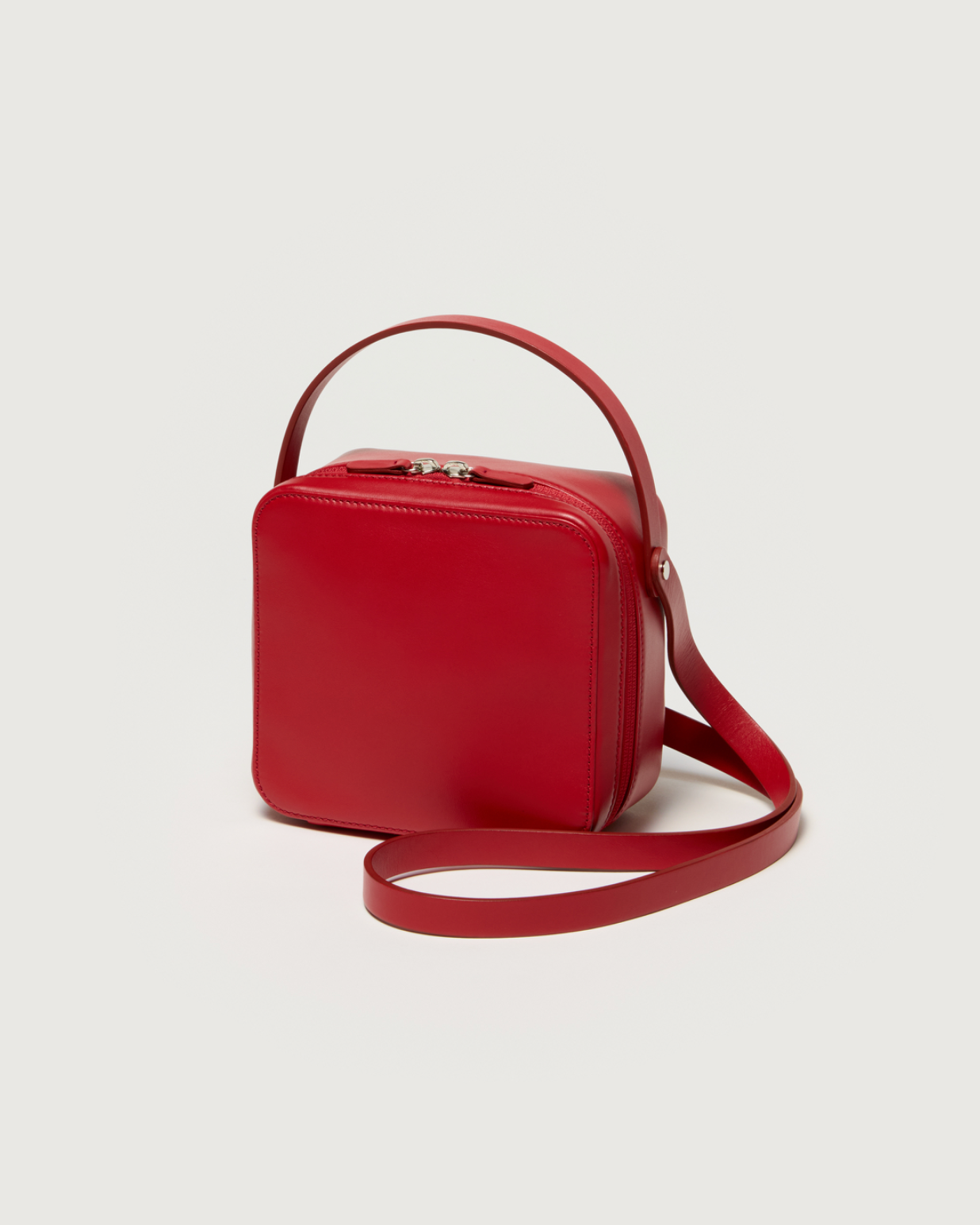 LEATHER SHOULDER BAG MADE BY AETA Auralee