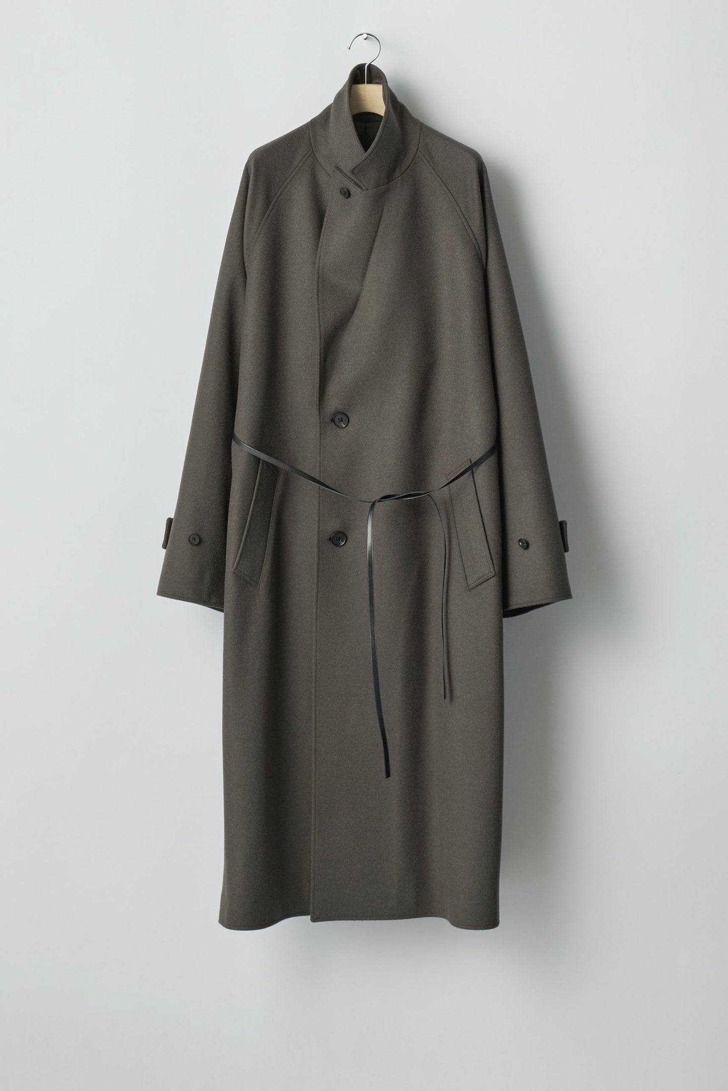oversized peak lapel coat