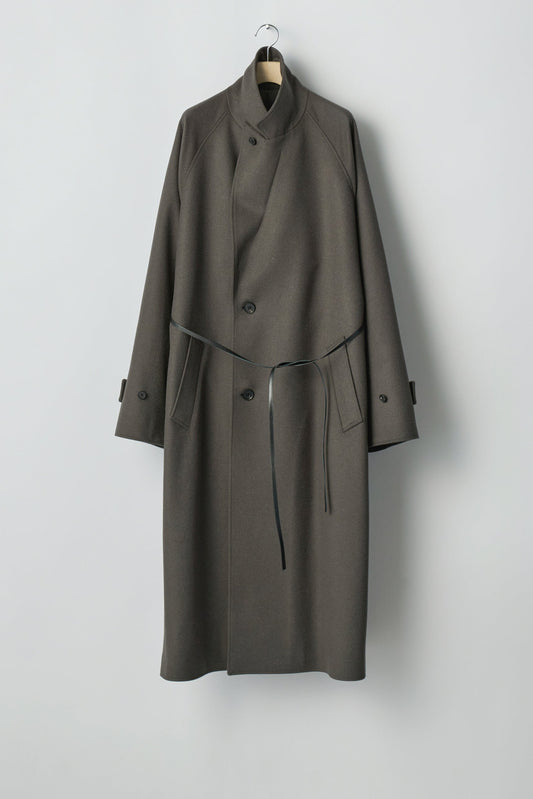 oversized peak lapel coat