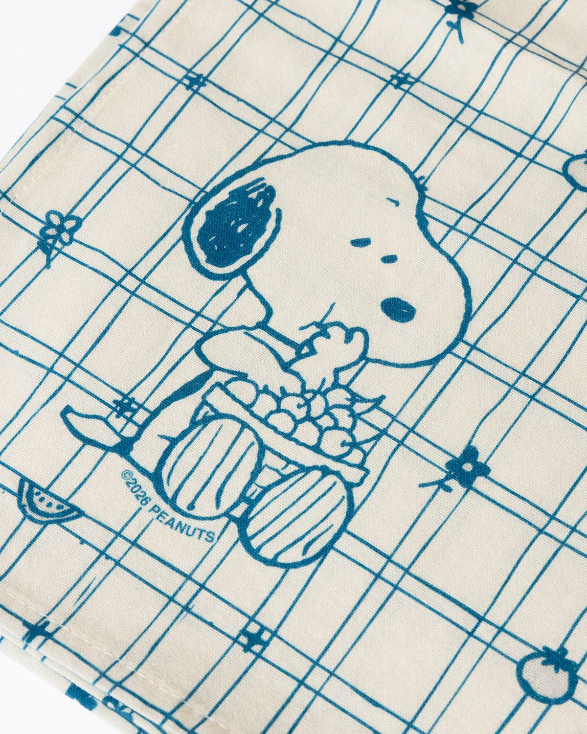 Torchon Peanuts® - Snoopy Cherry Basket